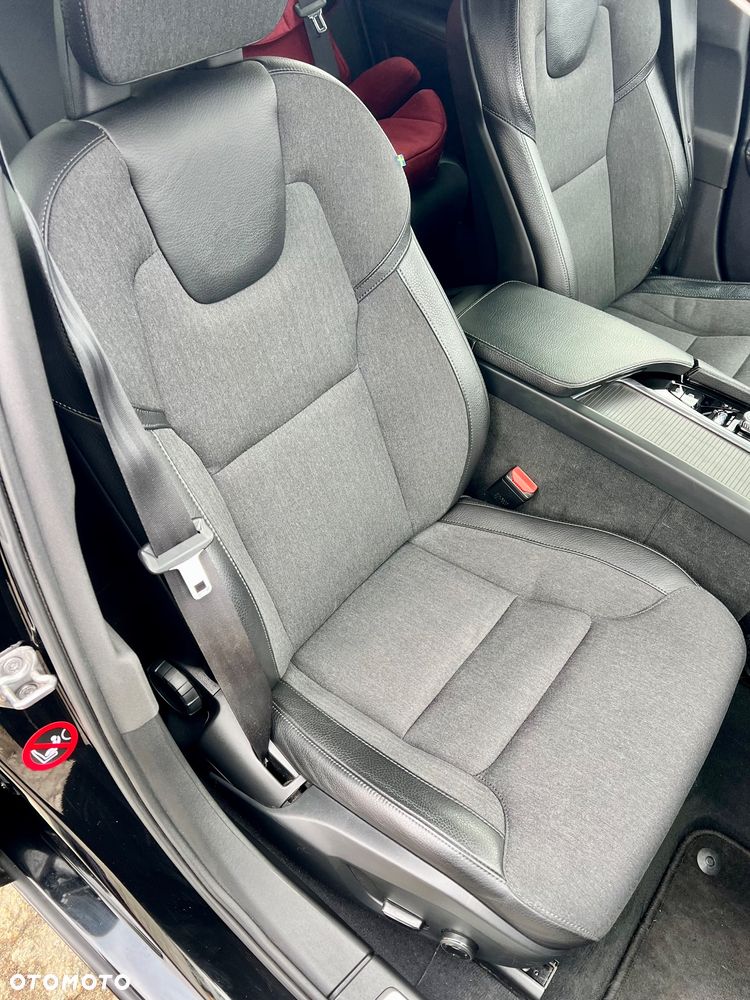 Volvo V90 T4 Geartronic Momentum Pro - 36