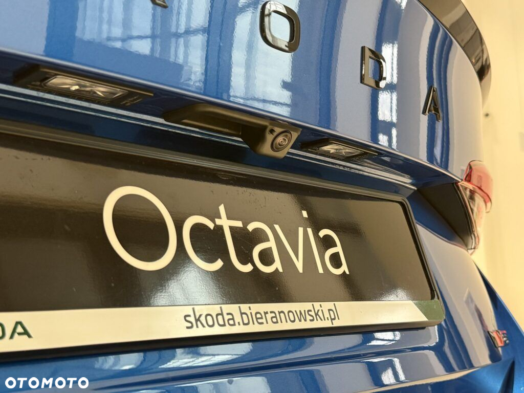 Skoda Octavia 2.0 TSI RS DSG - 10