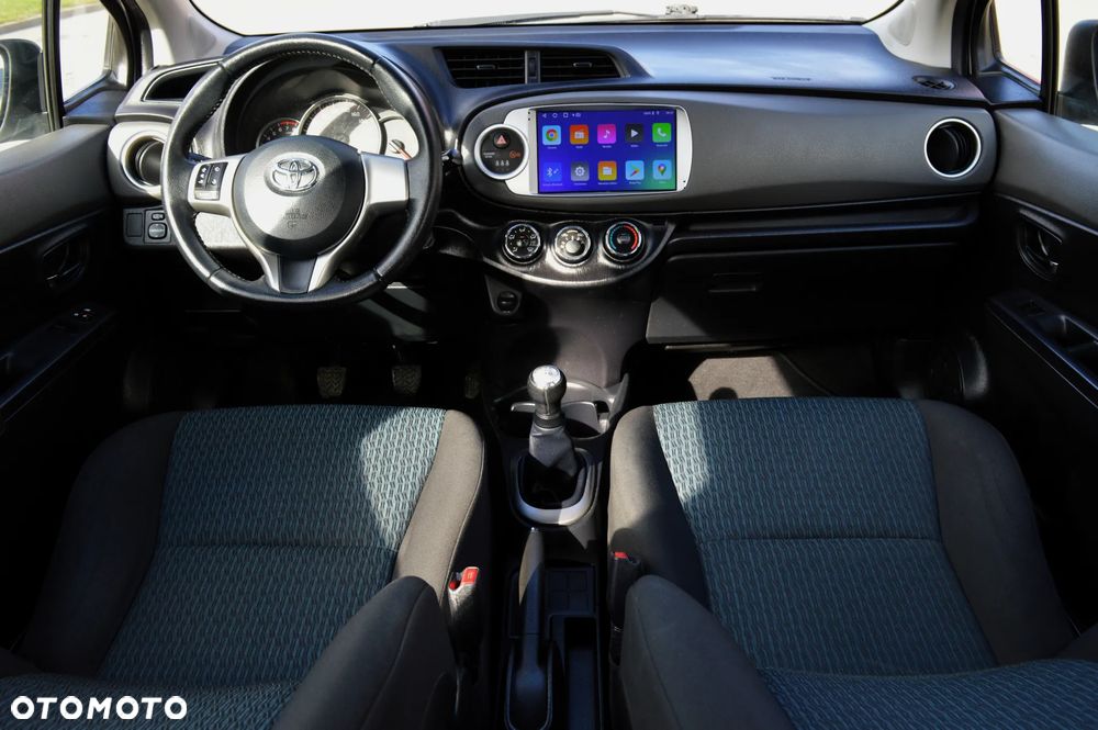 Toyota Yaris 1.0 Sol - 8