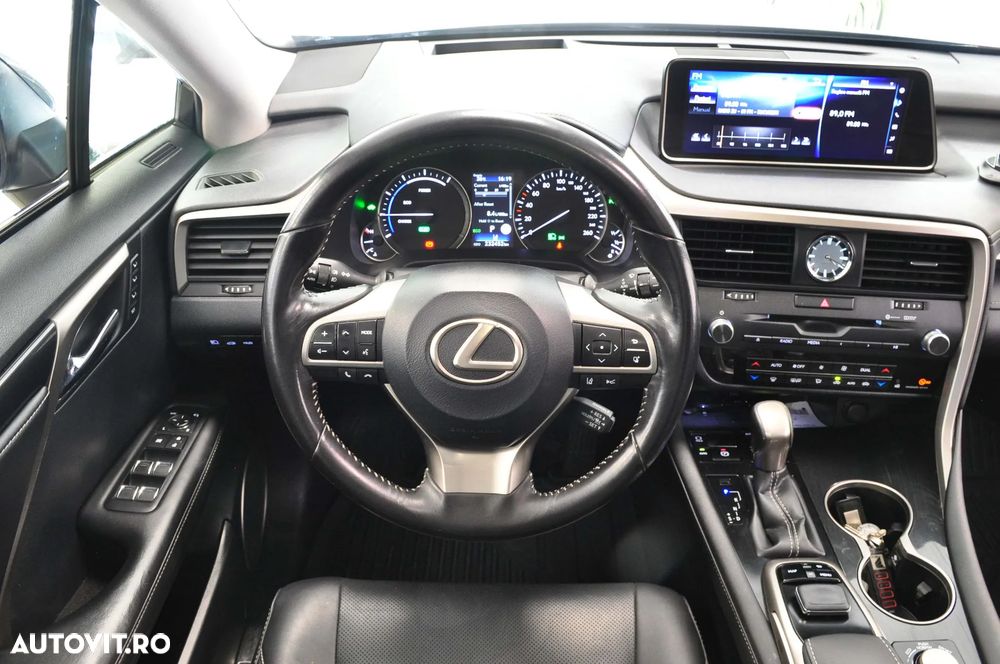 Lexus Seria RX - 22