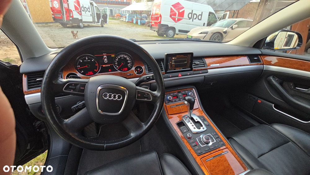 Audi A8 - 12