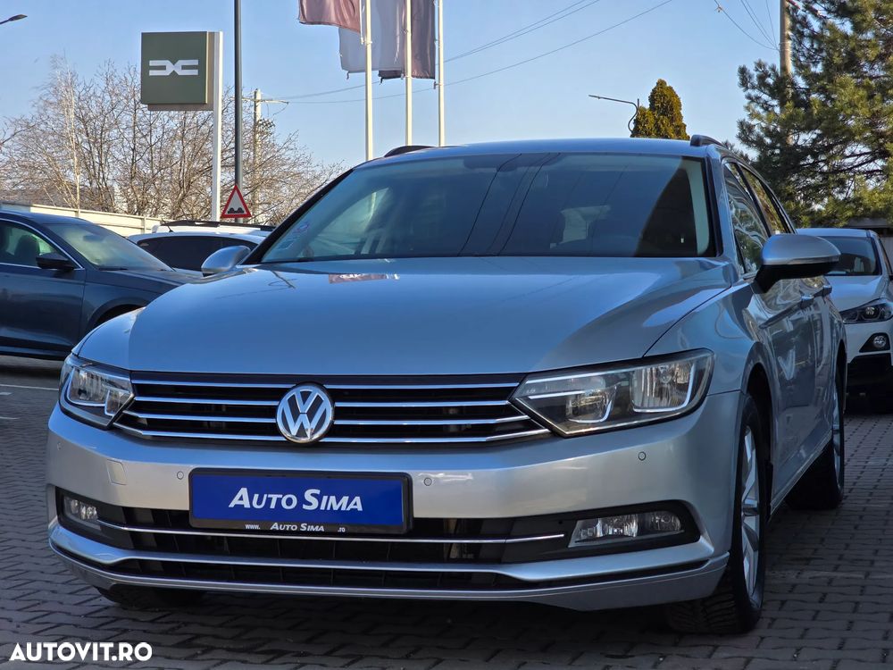 Volkswagen Passat - 4