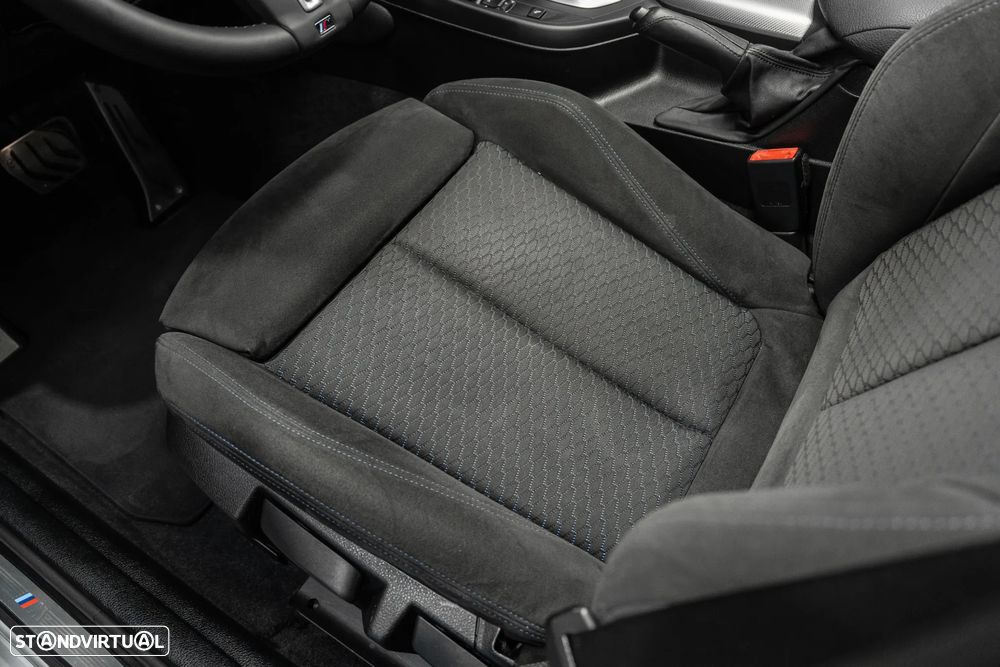 BMW 118 iA Pack M - 24