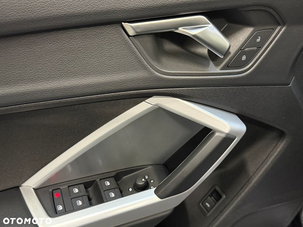 Audi Q3 35 TFSI mHEV S-Line S tronic - 20