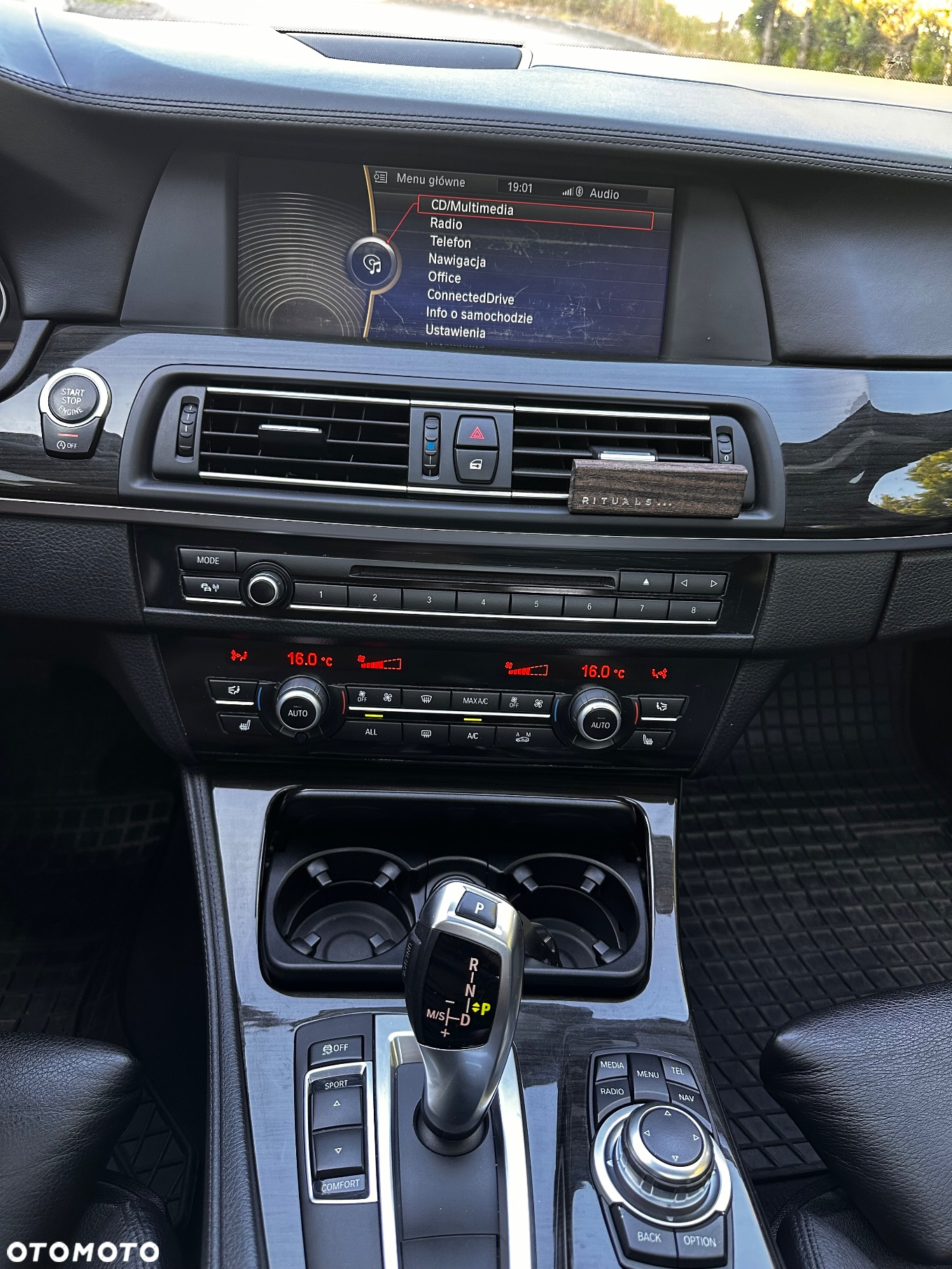 BMW Seria 5 530d xDrive - 22