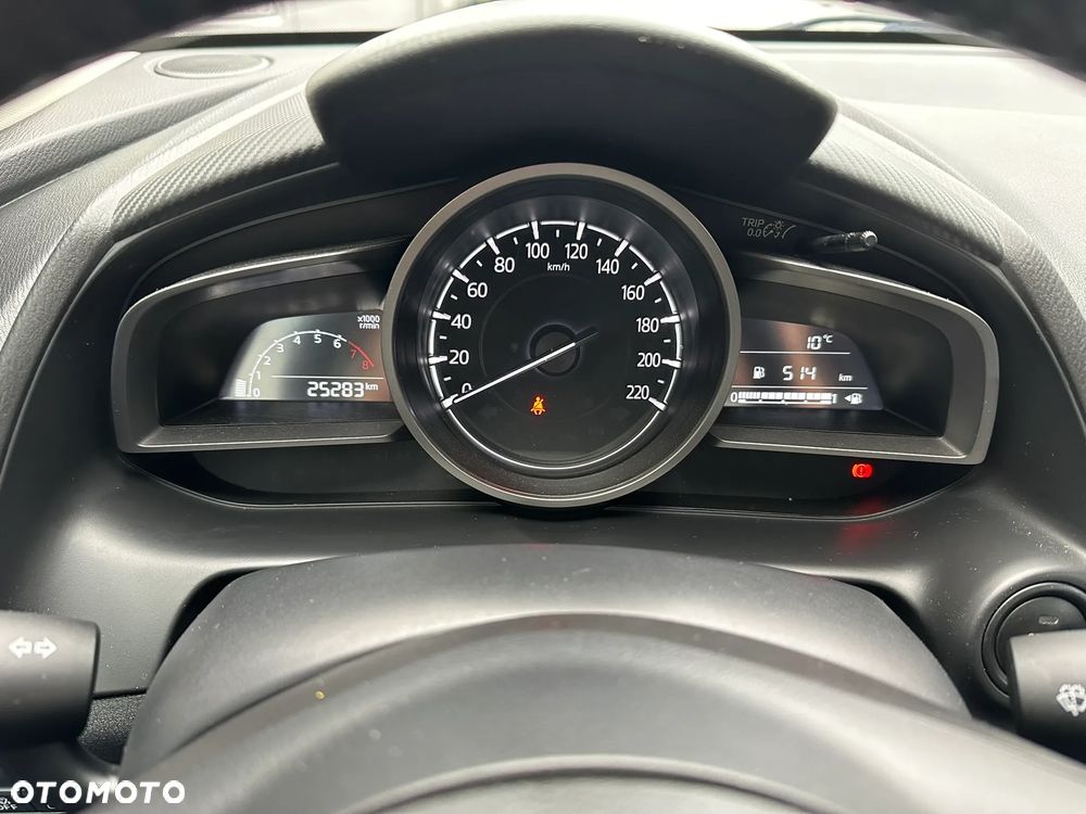 Mazda 2 - 10
