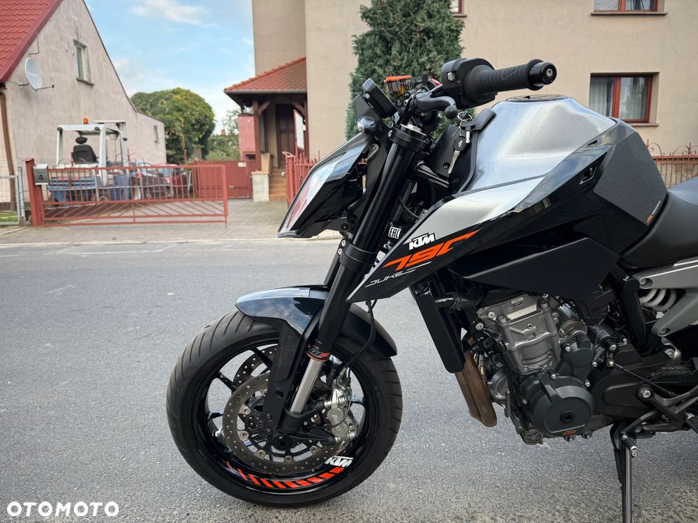KTM Duke - 16
