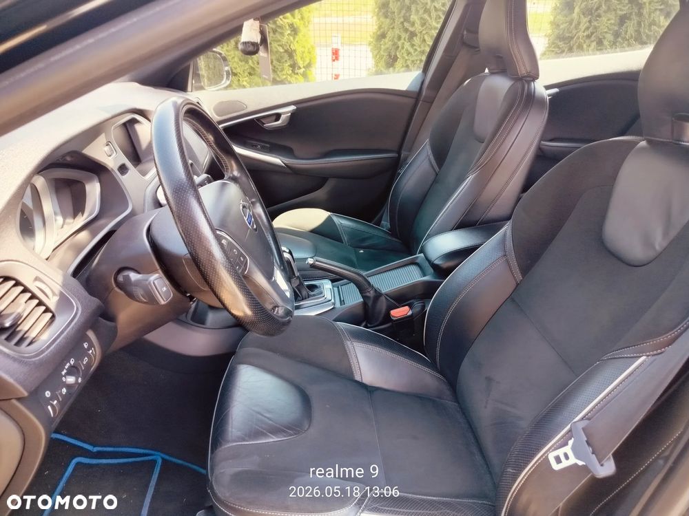 Volvo V40 D4 Drive-E R-Design Summum - 6