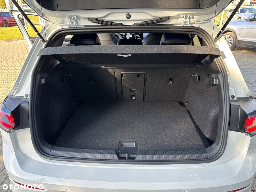 Volkswagen Golf - 18