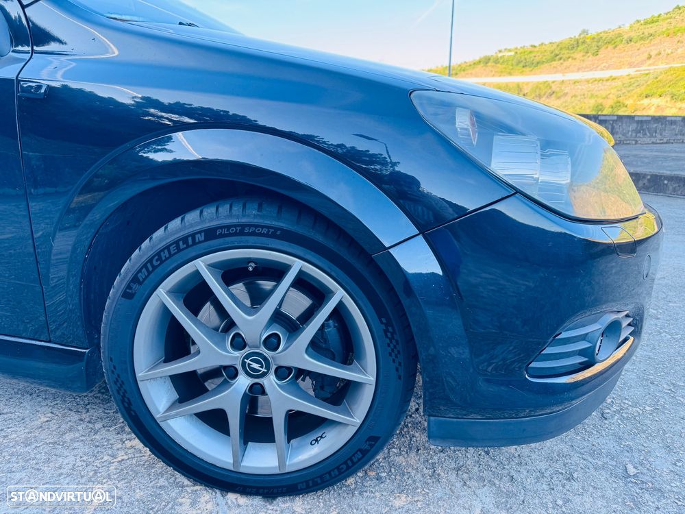 Opel Astra GTC - 5