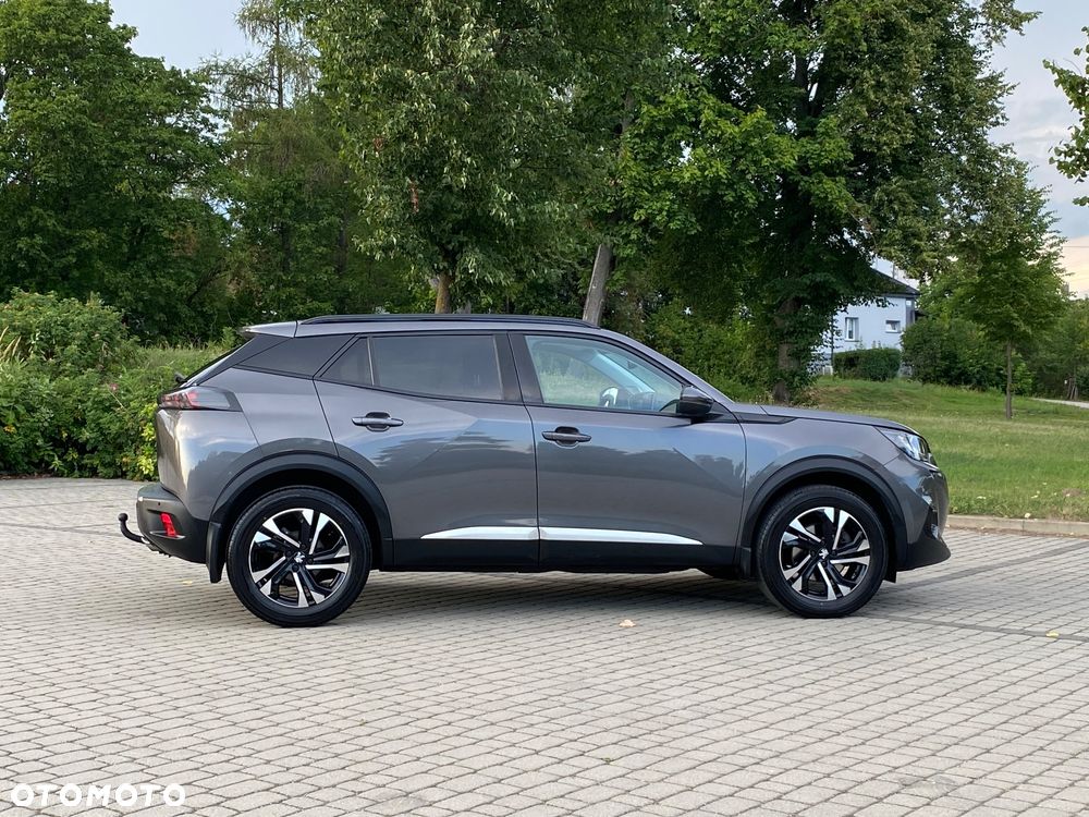 Peugeot 2008 1.5 BlueHDi Allure S&S EAT8 - 24