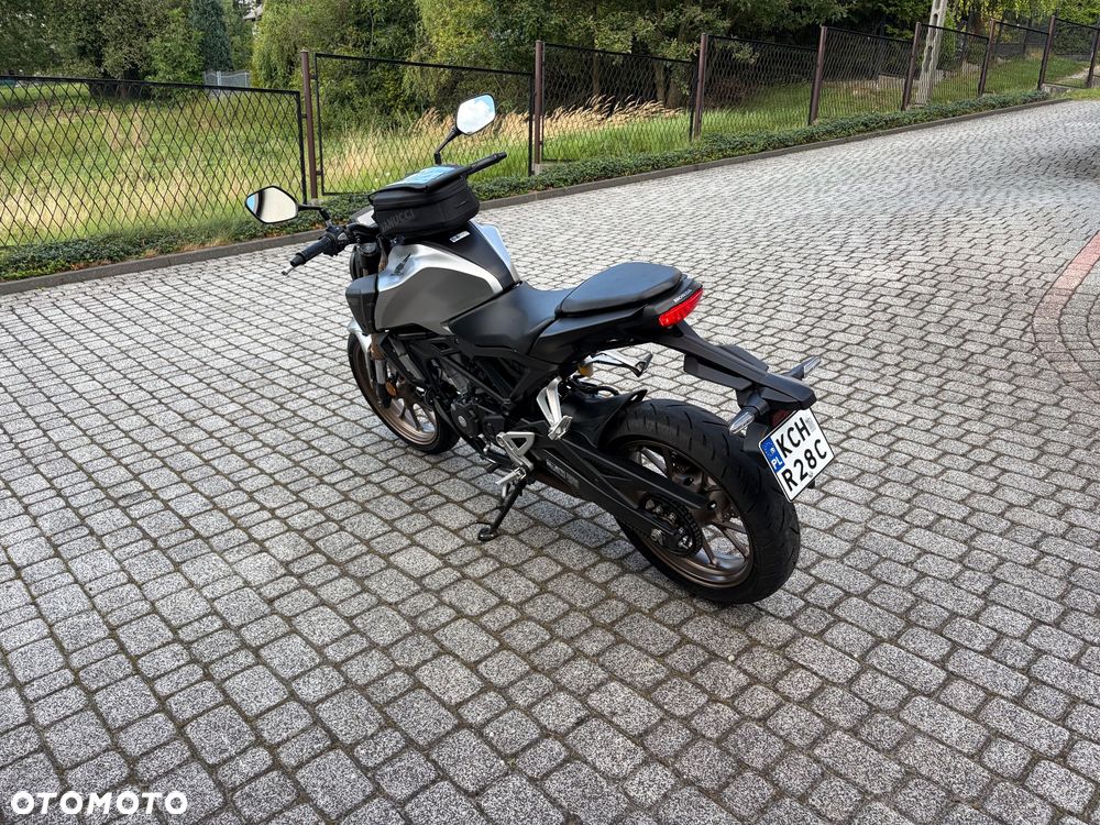 Honda CB - 4