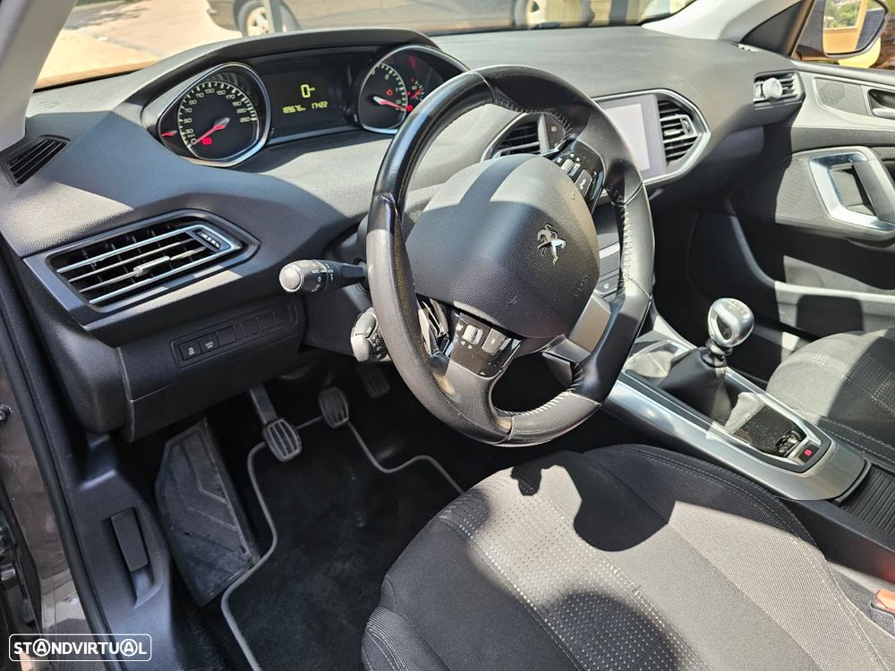 Peugeot 308 SW BlueHDi 120 Stop & Start Allure - 4