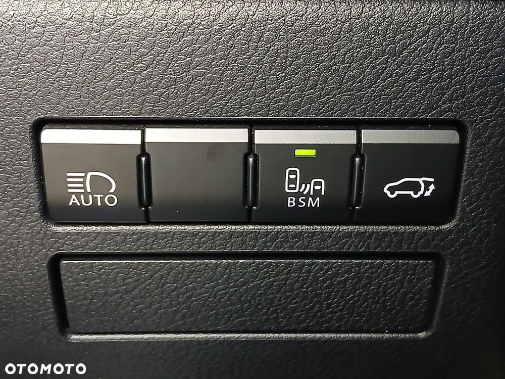 Lexus NX 300h F Impression AWD - 36