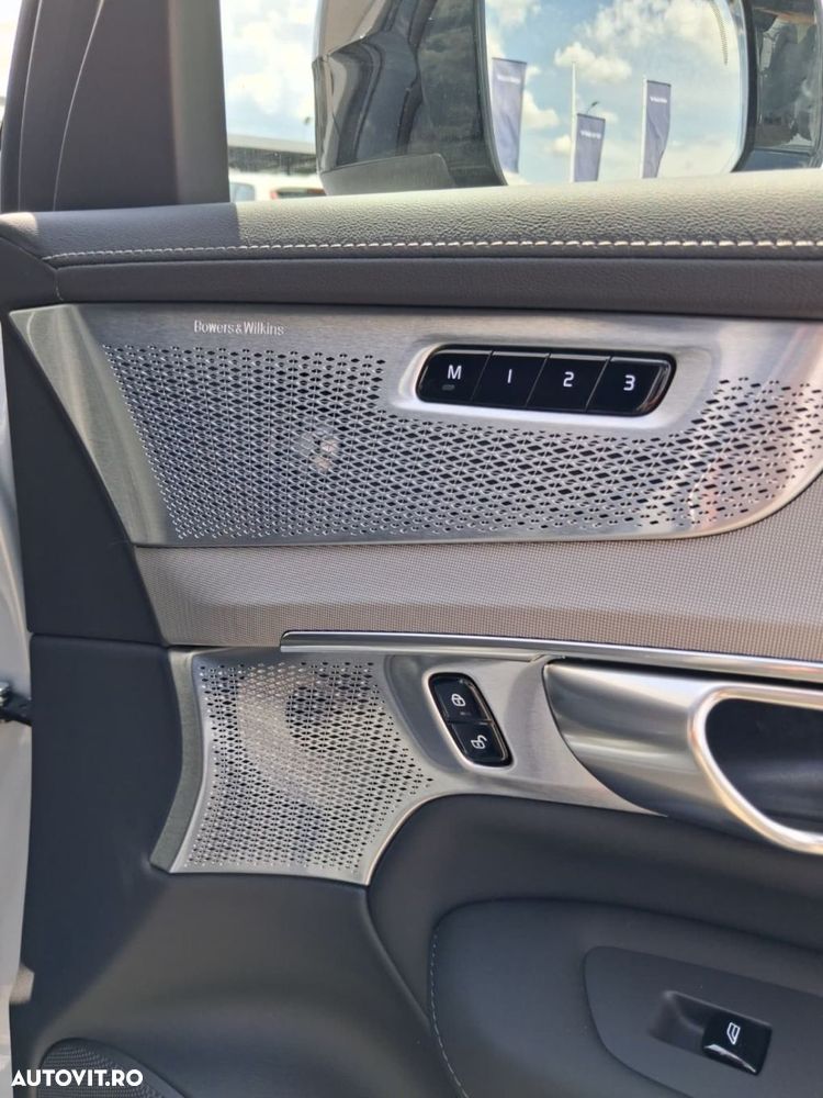 Volvo XC 90 T8 AWD PHEV Ultra Black Edition - 18