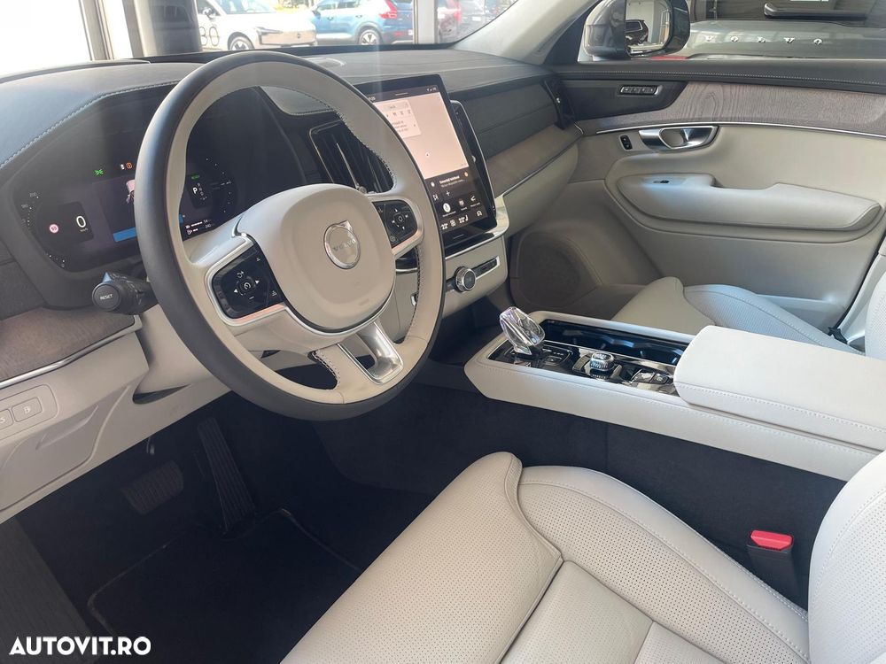 Volvo XC 90 T8 AWD PHEV Ultra Bright - 13