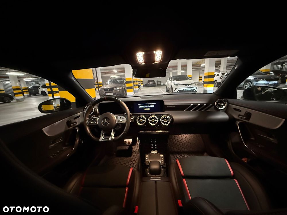 Mercedes-Benz CLA - 9