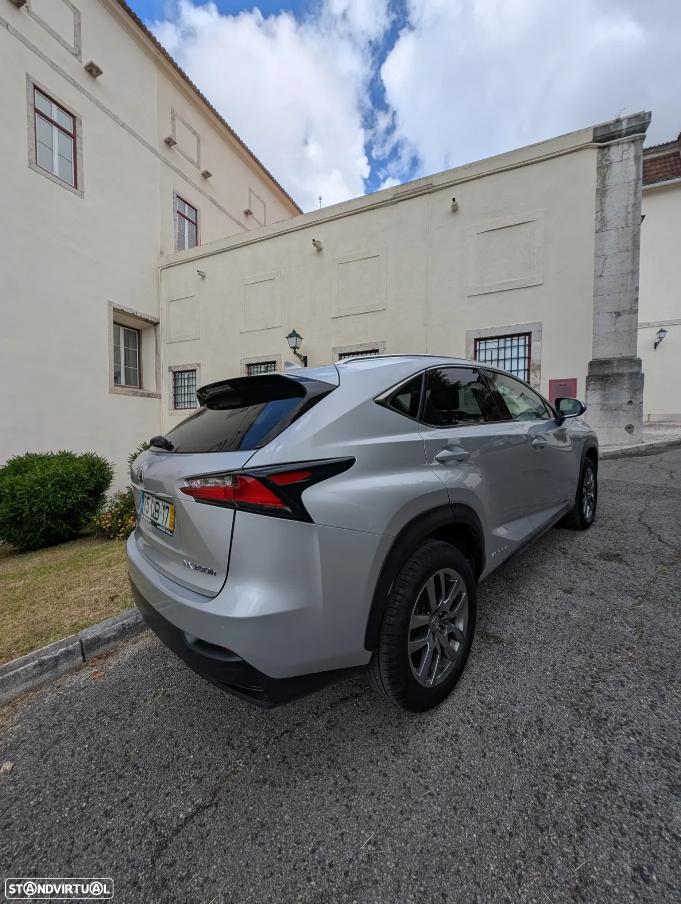 Lexus NX 300h Executive Plus - 7