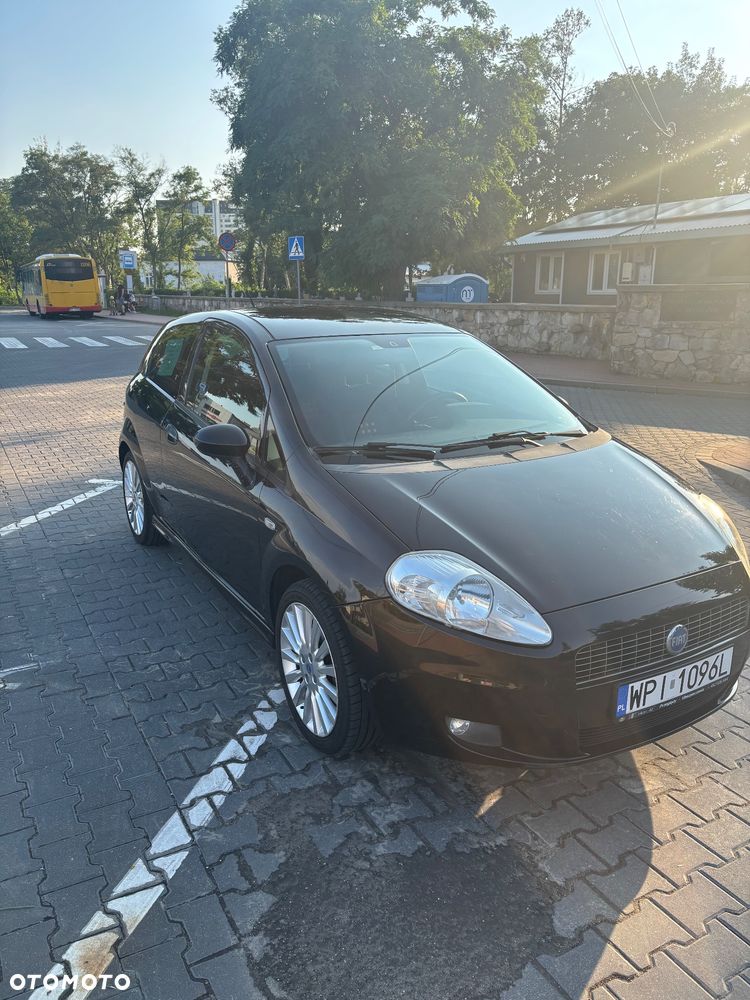 Fiat Punto 1.4 16V Dynamic - 2