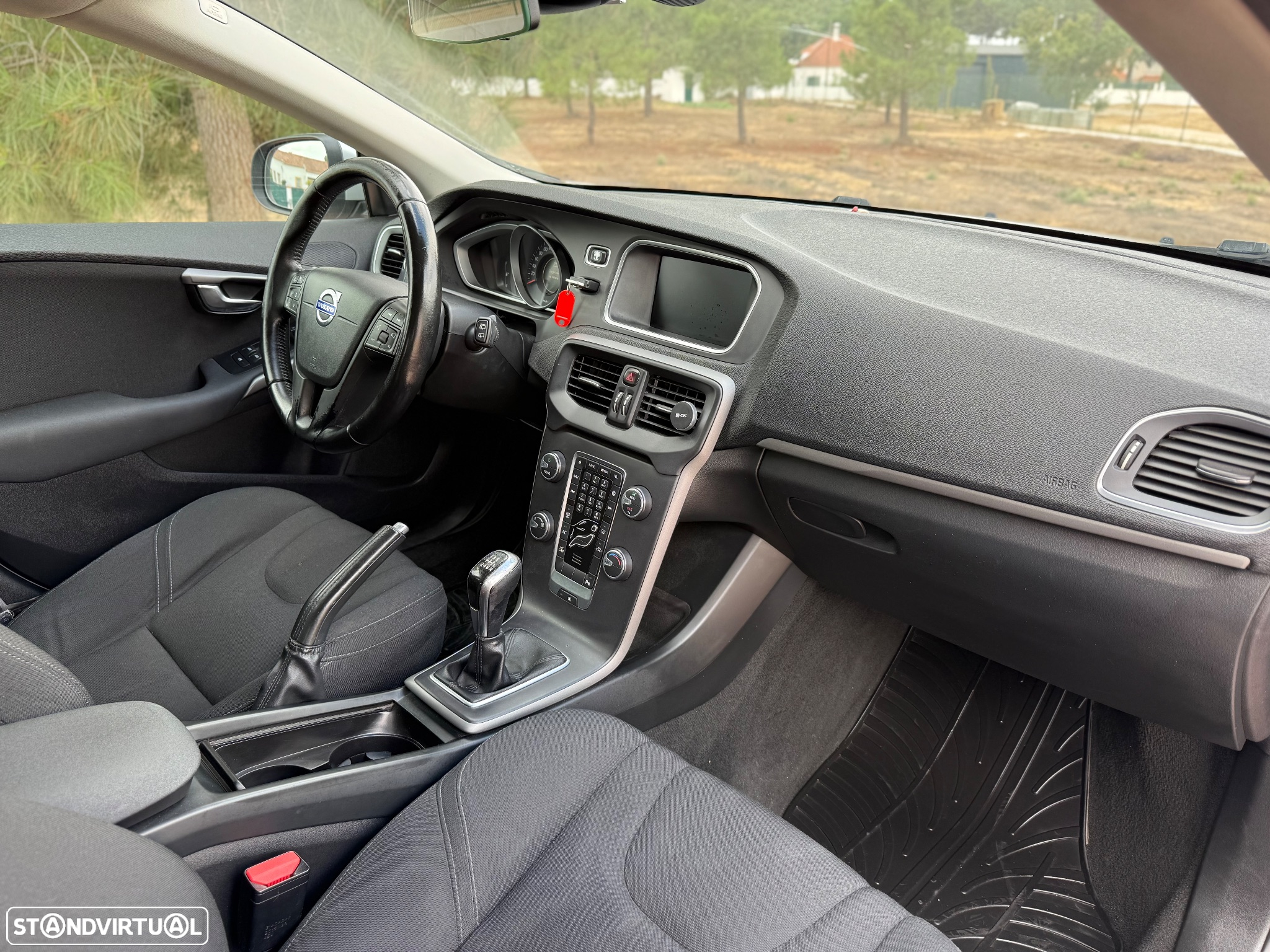 Volvo V40 2.0 D2 Kinetic - 4