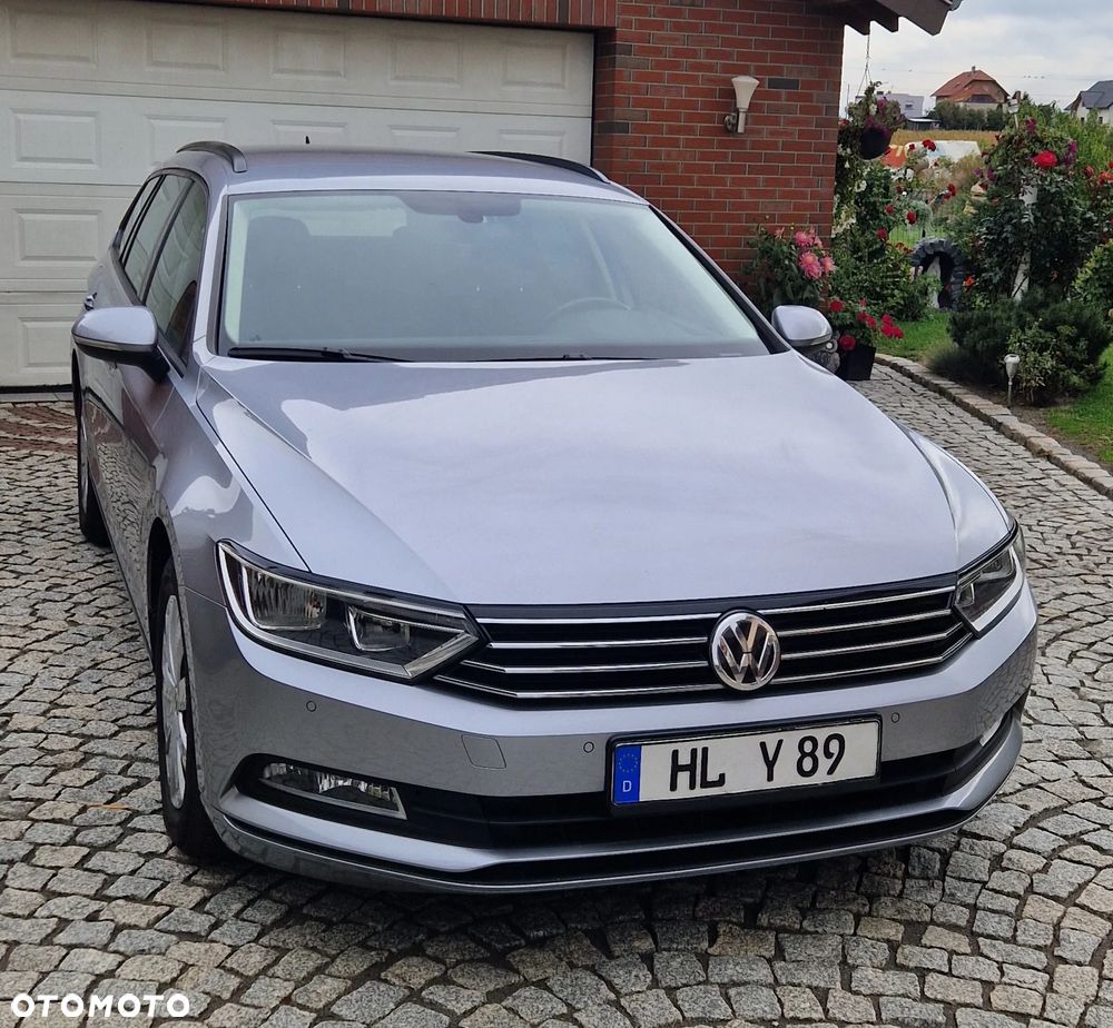Volkswagen Passat 2.0 TDI SCR Trendline - 2