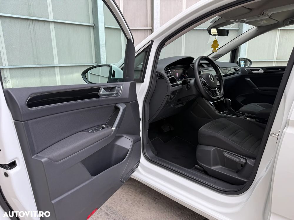 Volkswagen Touran 2.0 TDI SCR DSG Highline - 12