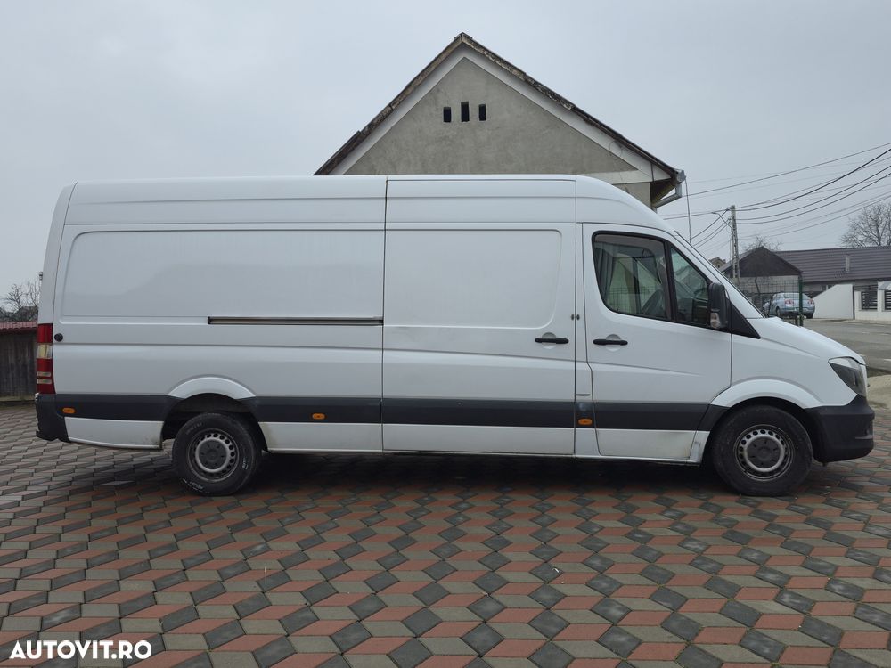 Mercedes-Benz Sprinter - 20