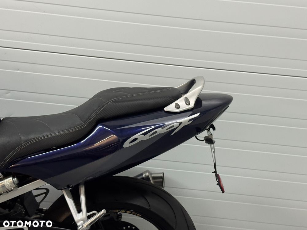 Honda CBR - 17