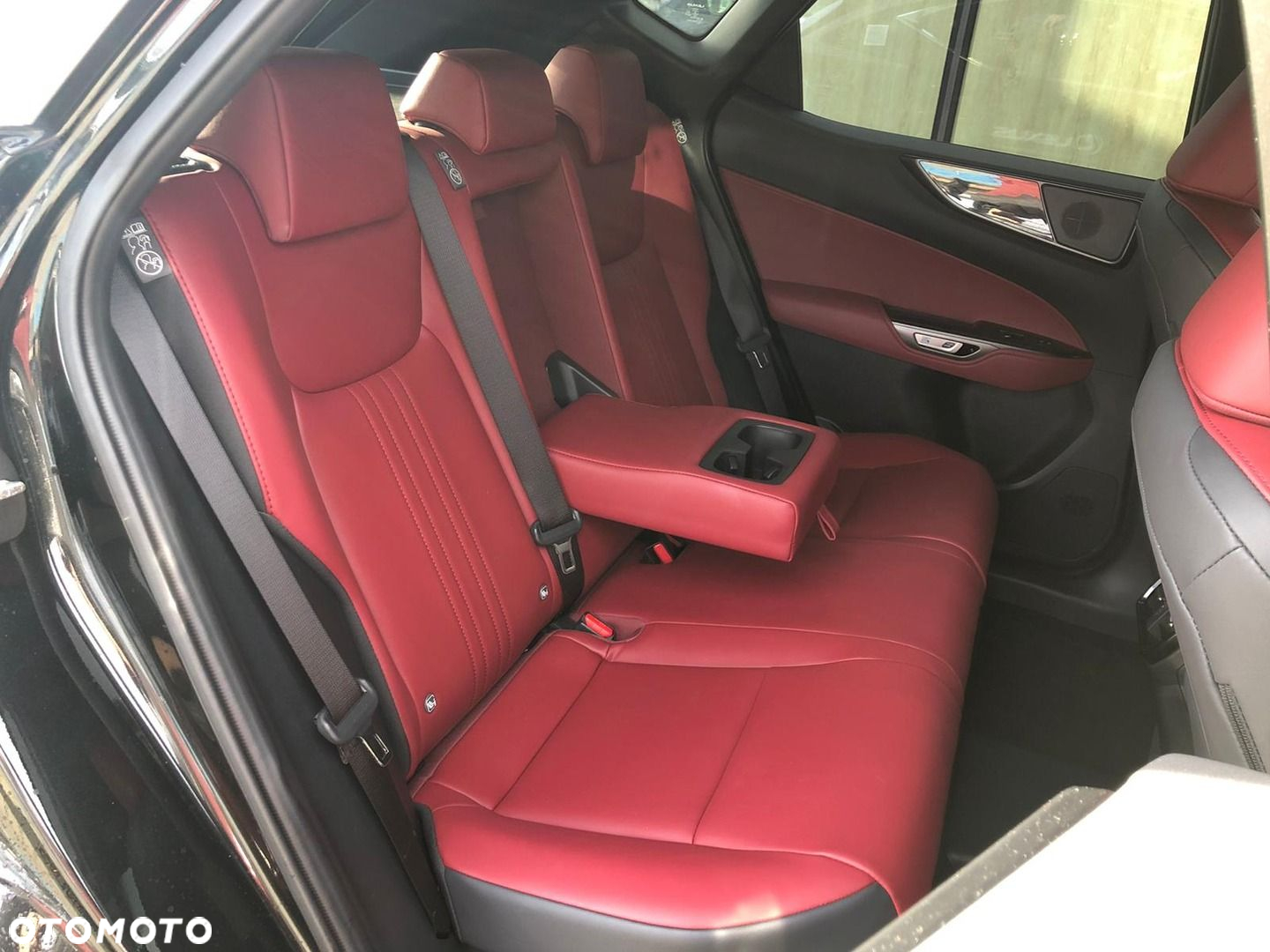 Lexus NX - 28