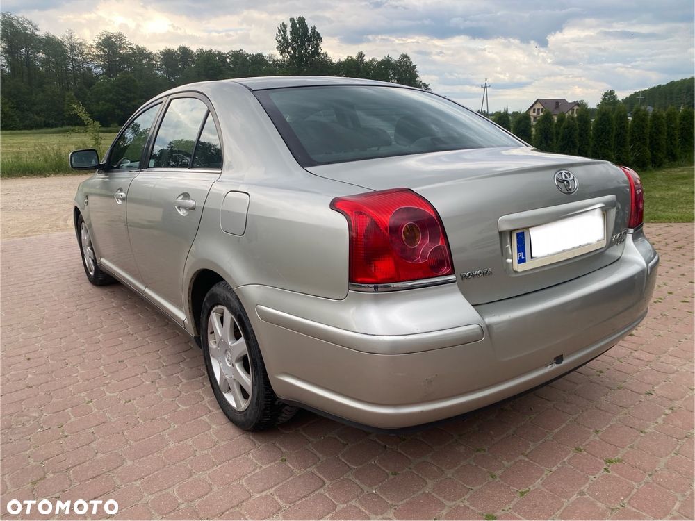 Toyota Avensis 2.0 D-4D Luna - 6