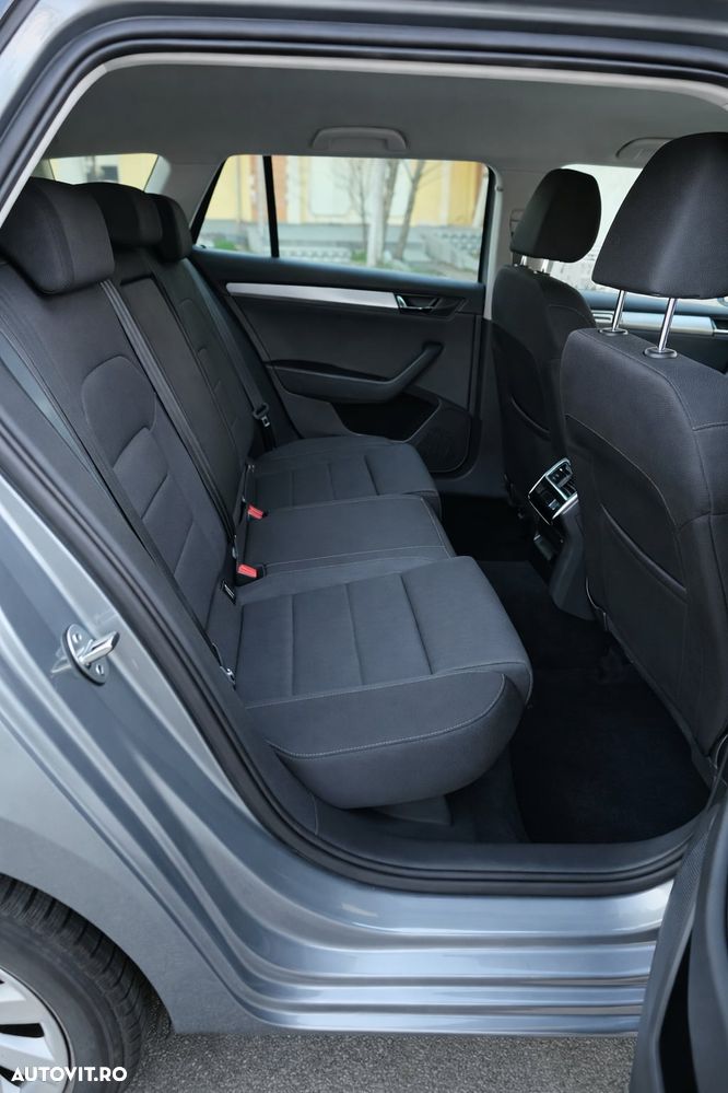 Skoda Superb 2.0 TDI DSG Ambition - 10