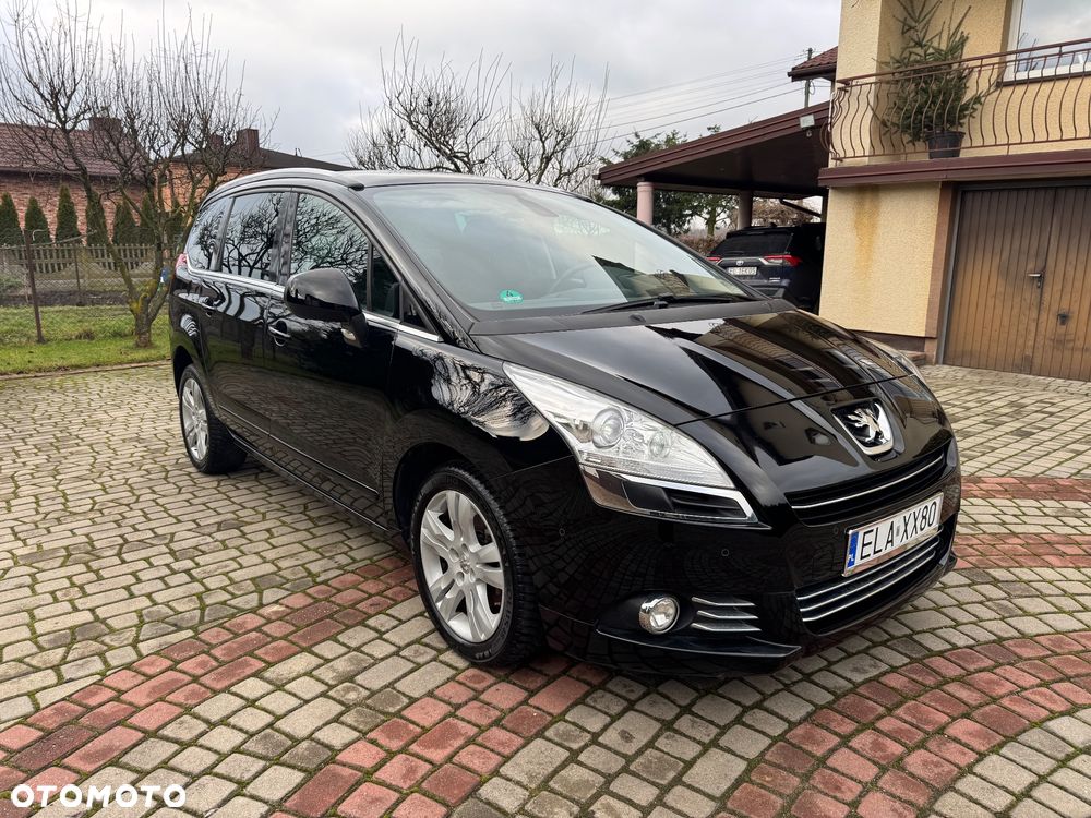 Peugeot 5008 1.6 THP Premium + - 6