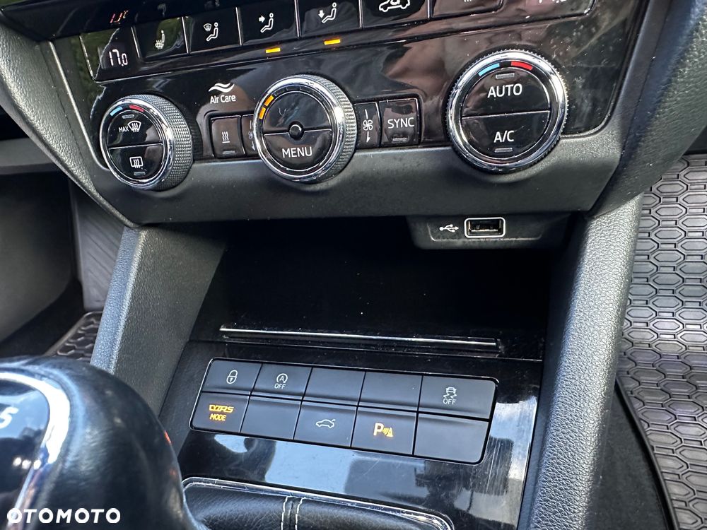 Skoda Octavia 2.0 TSI RS Challenge 245 - 27