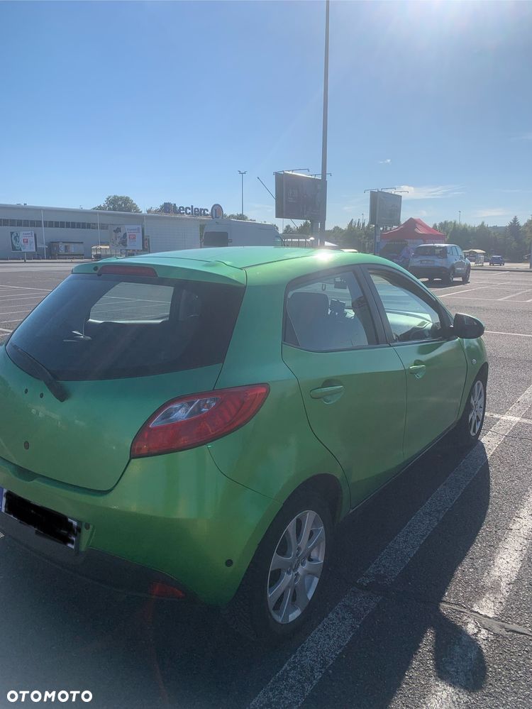 Mazda 2 - 4
