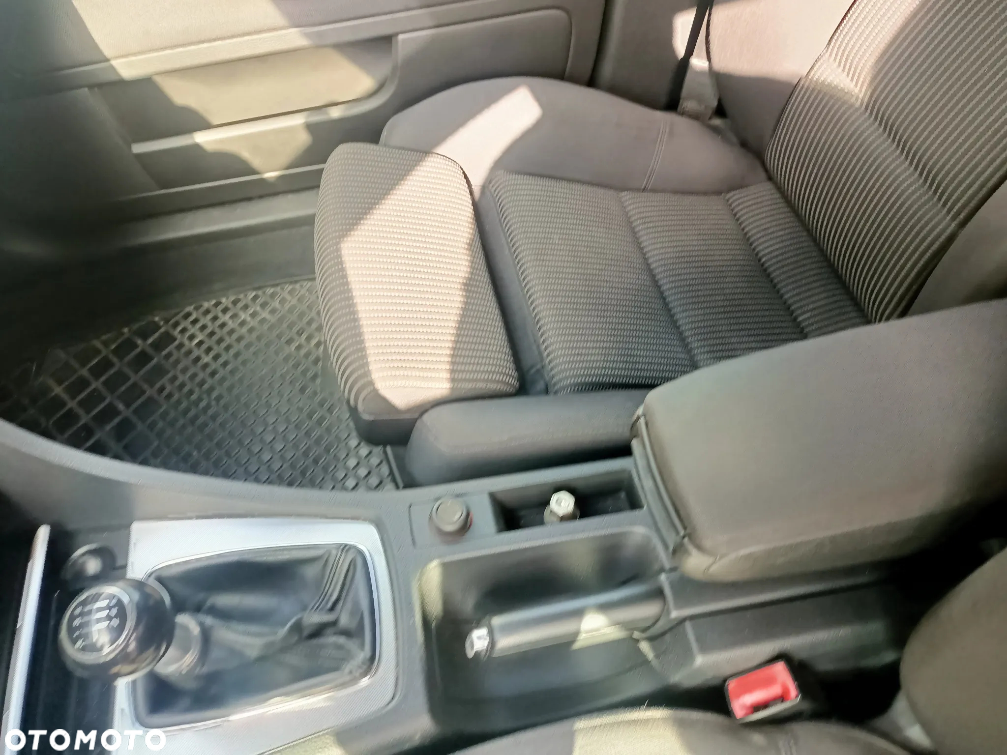 Audi A4 2.0 T FSI quattro - 10