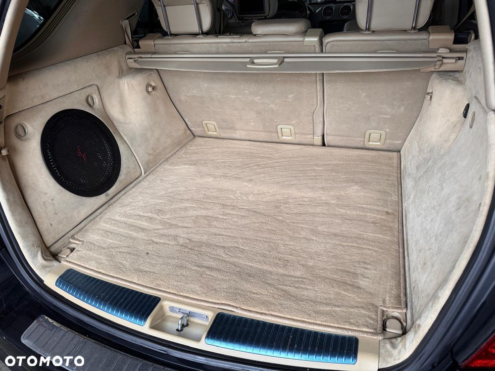 Mercedes-Benz ML - 15