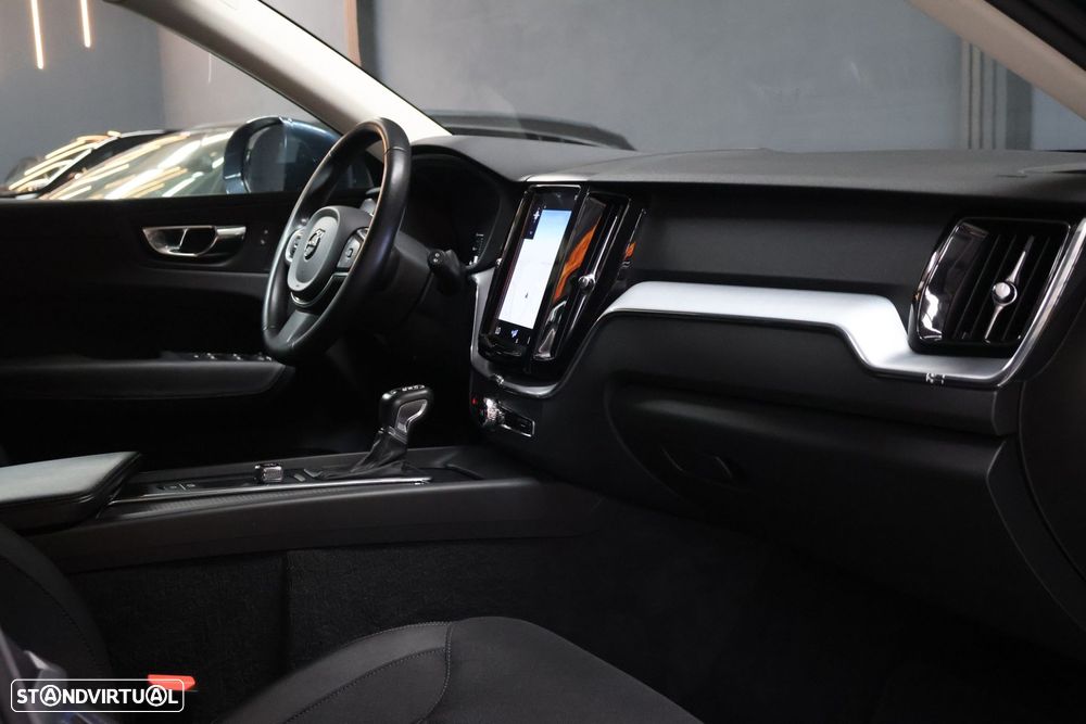 Volvo XC 60 D4 AWD Geartronic Momentum - 6