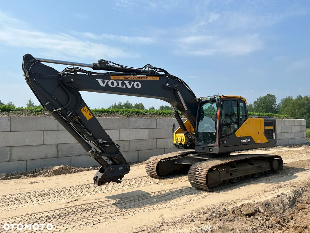 Volvo EC 220 EL - 2