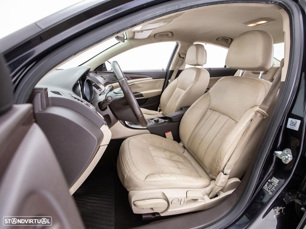 Opel Insignia - 8