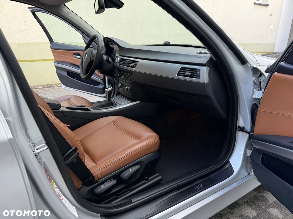 BMW Seria 3 320d - 7