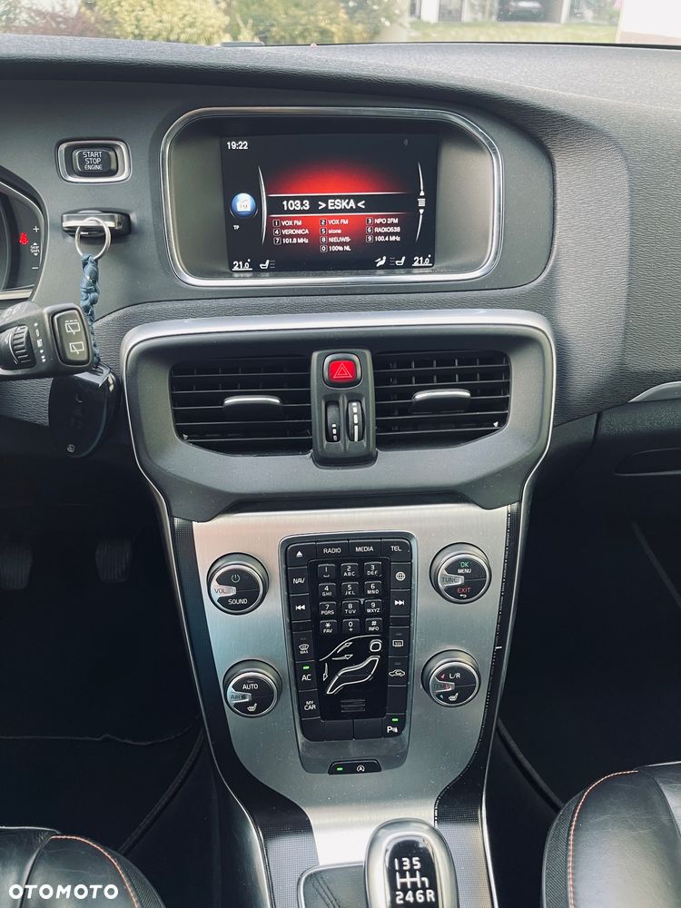 Volvo V40 D2 Drive-E Ocean Race - 8