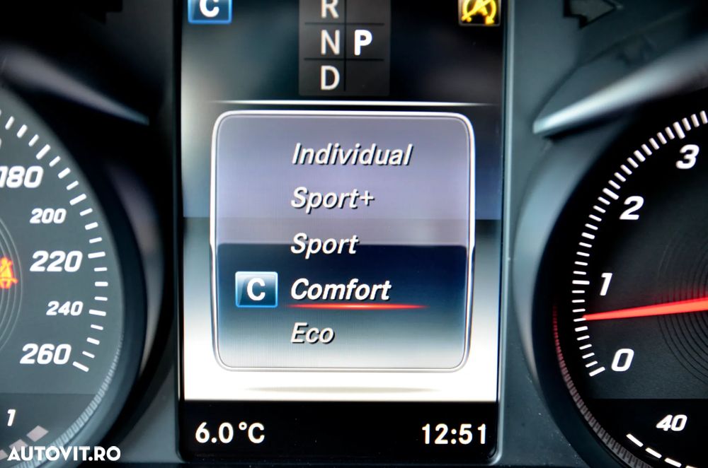 Mercedes-Benz GLC 250 4Matic 9G-TRONIC Exclusive - 38