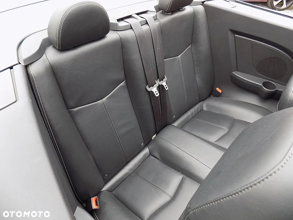 Chrysler Sebring 2.7 V6 Limited - 7