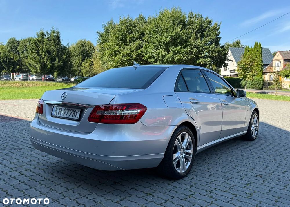 Mercedes-Benz Klasa E 220 BlueTEC 7G-TRONIC Elegance - 8