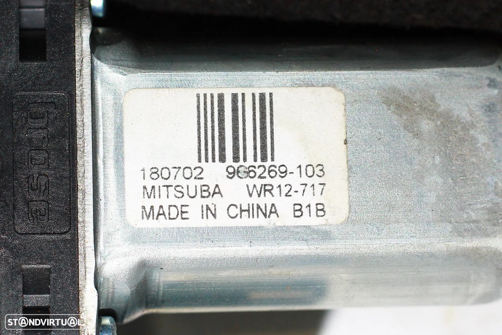 MOTOR ELEVATÓRIO DO VIDRO DIANTEIRO DIREITO VOLVO V40 - 4