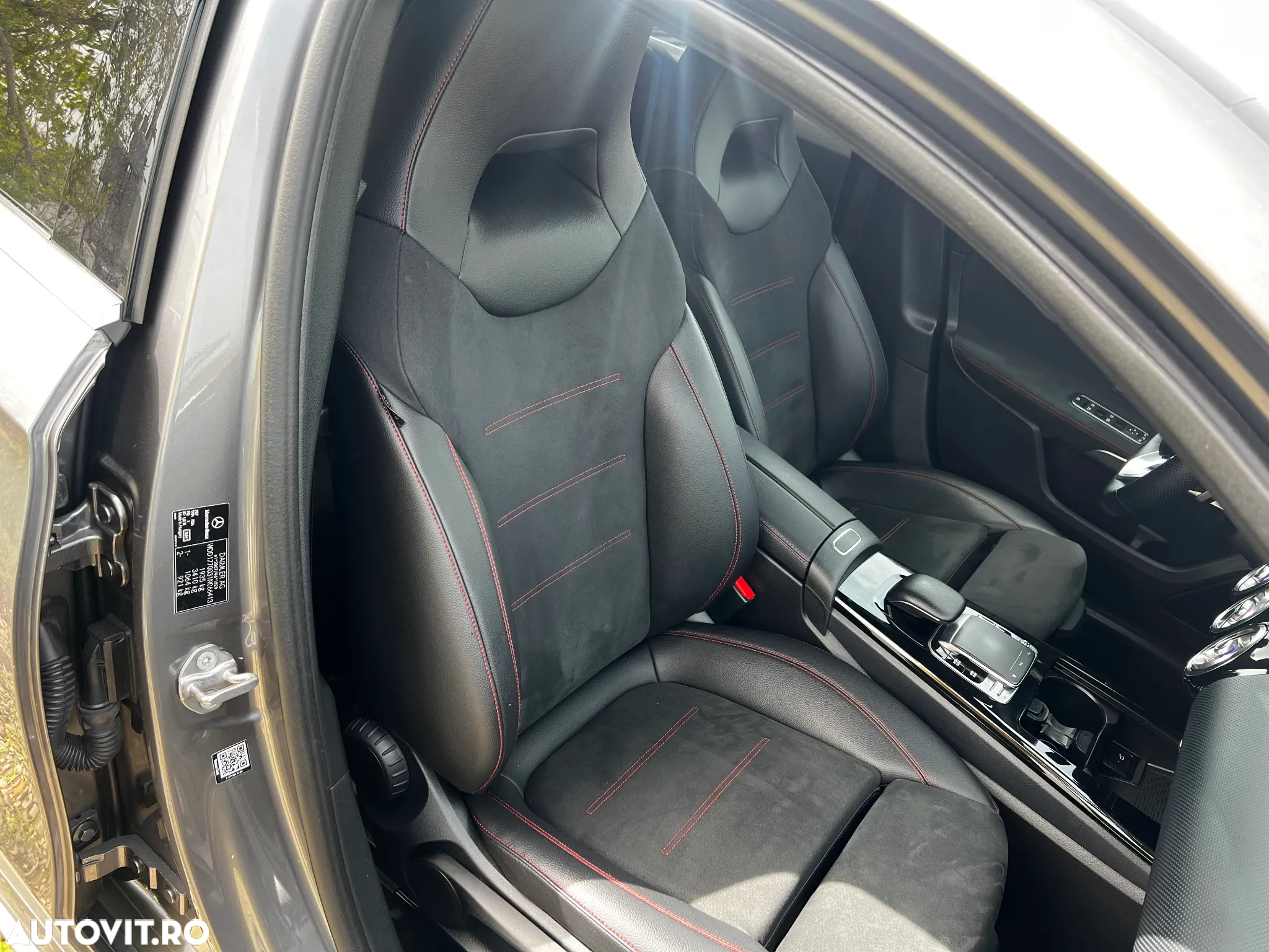 Mercedes-Benz A 180 d 7G-DCT AMG Line - 19
