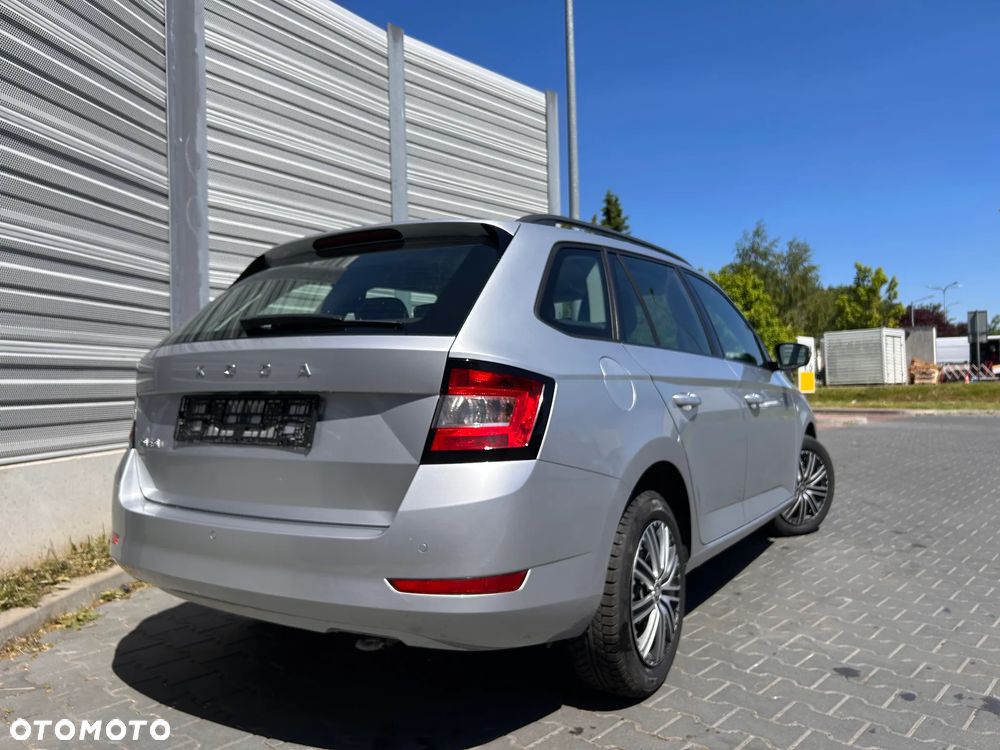 Skoda Fabia 1.0 TSI Tour - 8