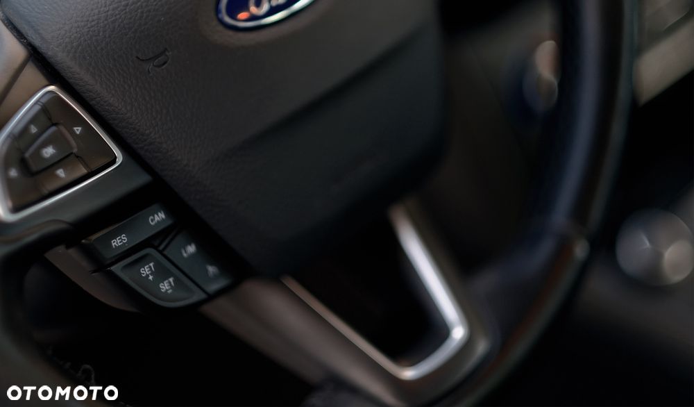 Ford Focus 1.6 Trend Sport PowerShift - 26