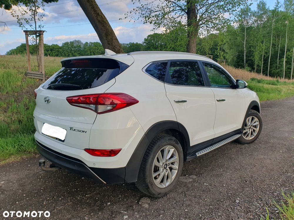Hyundai Tucson 1.6 GDI BlueDrive Design 2WD - 18