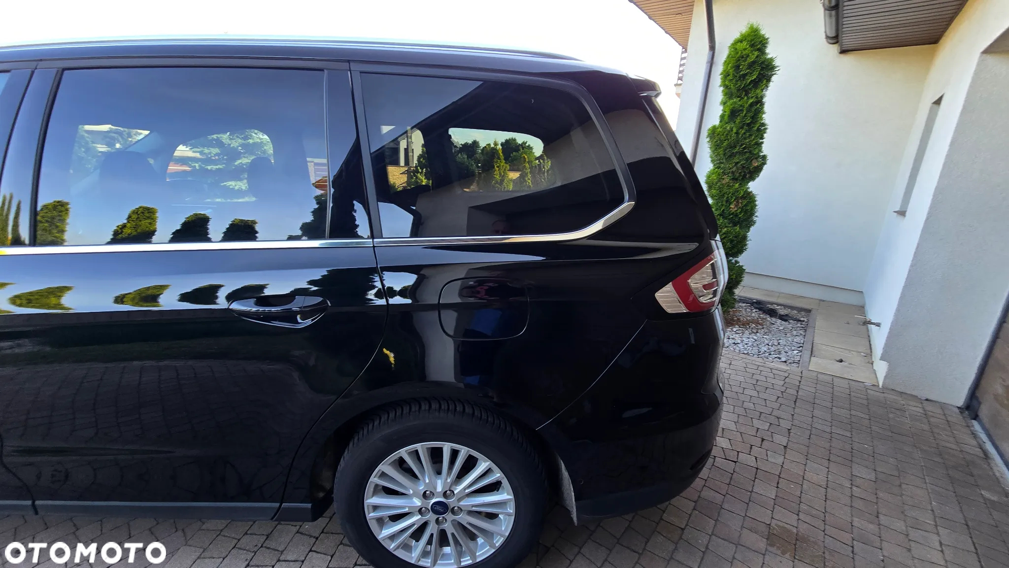 Ford Galaxy - 22